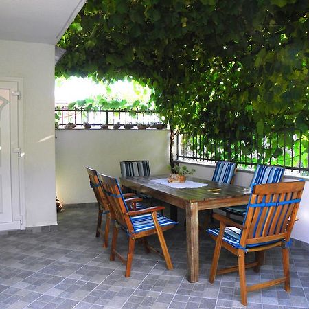 Holiday Home Ruda Винишче Экстерьер фото